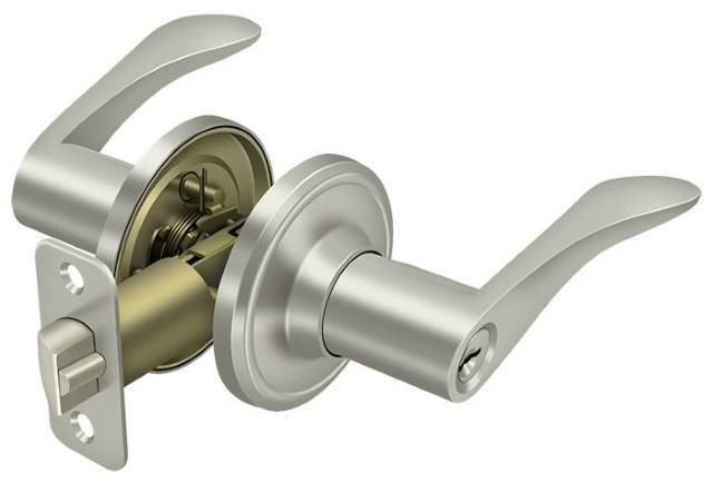 Deltana 6861 Trelawny Keyed Entry Single Cylinder Door Lever.