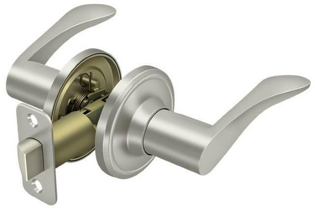 Deltana 6863 Trelawny Passage Door Lever.