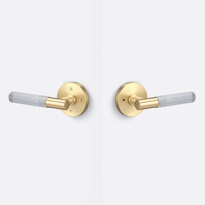 Sure-Loc AP102-RD-GRIP-SKN Straight Knurled Grip Privacy Door Lever with Aspra Round Rosette
