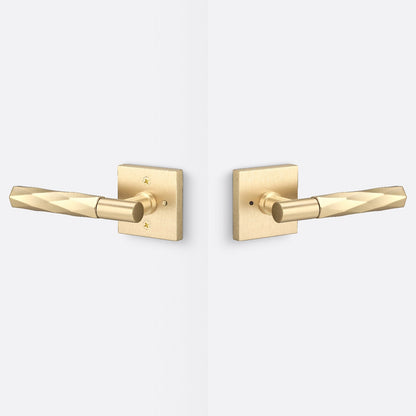 Sure-Loc AP102-SQ-GRIP-VT Vertex Grip Privacy Door Lever with Aspra Square Rosette